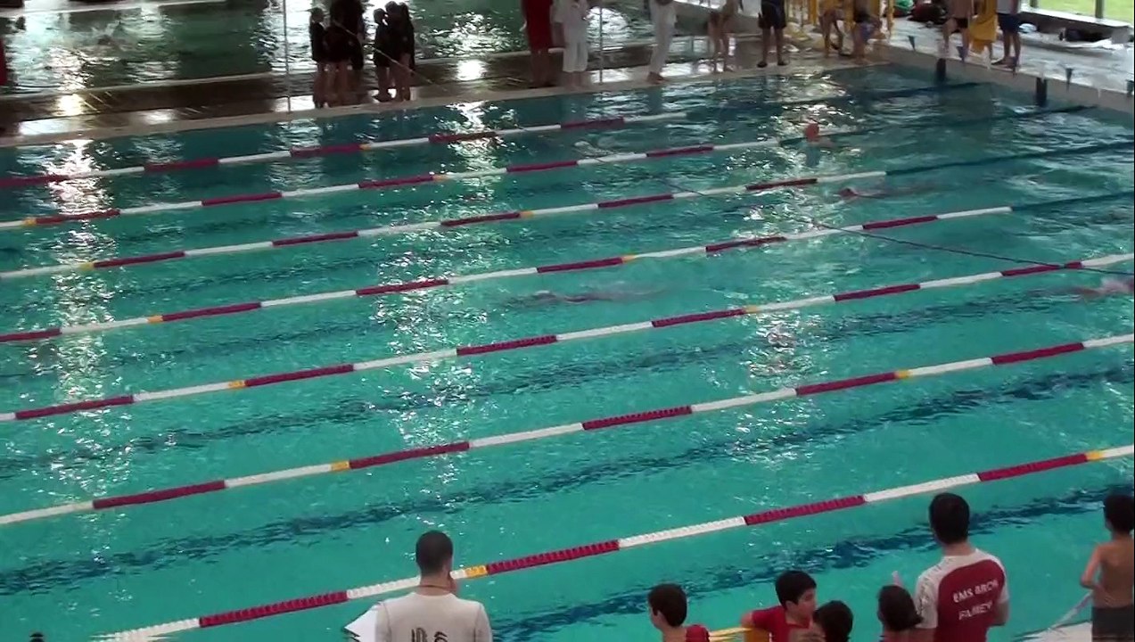 Rébecca Gensane remporte le 100 Brasse de Villefranche (01/03/2015), 1mn 37