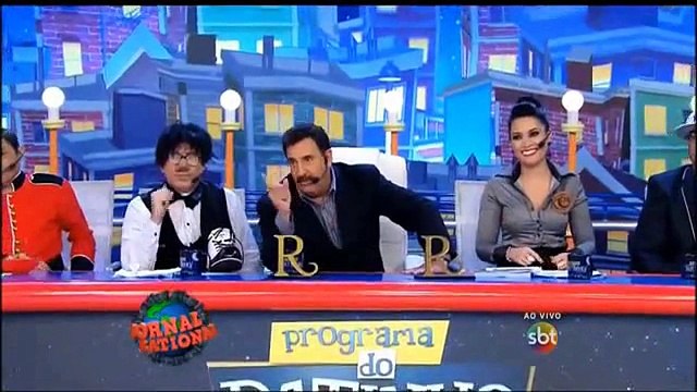 GREVE DOS CAMINHONEIROS: População concorda com a greve (Programa do Ratinho)