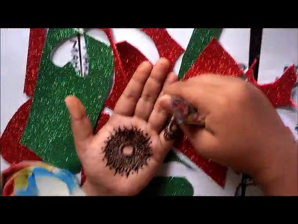 MEhndi TIkia on Palm