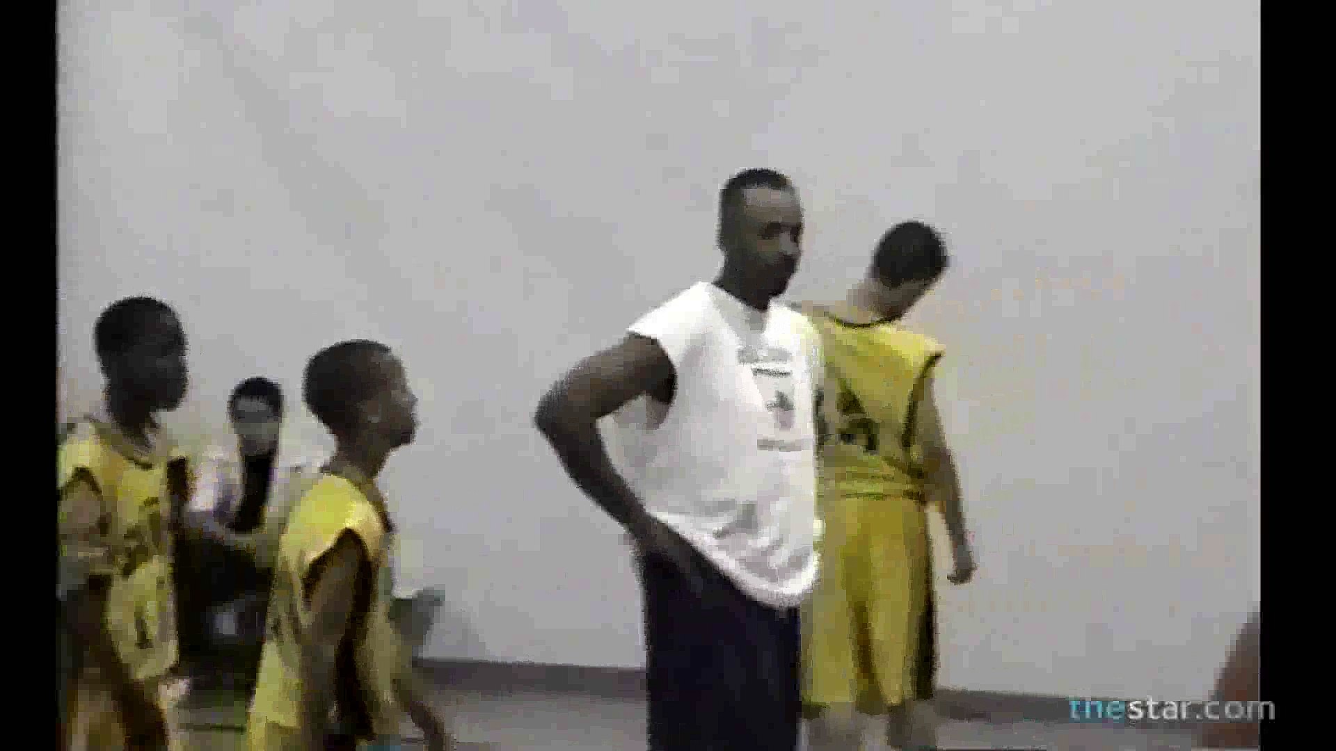 ⁣Stephen Curry 13 years old and still an excellent  shooter !