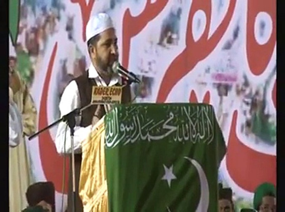 Watch how these Molvis lie: Holy Prophet (PBUH)...