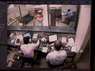 THE MOST HILARIOUS BANK ROBBERY EVER