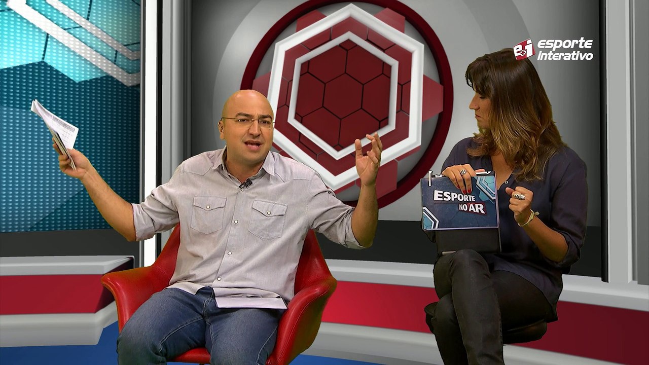 Zico escolhe: quem é o maior estrangeiro da história do Corinthians? Guerrero ou Tevez?