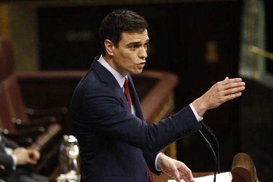 Victoria ajustada de Sánchez sobre Rajoy en el debate