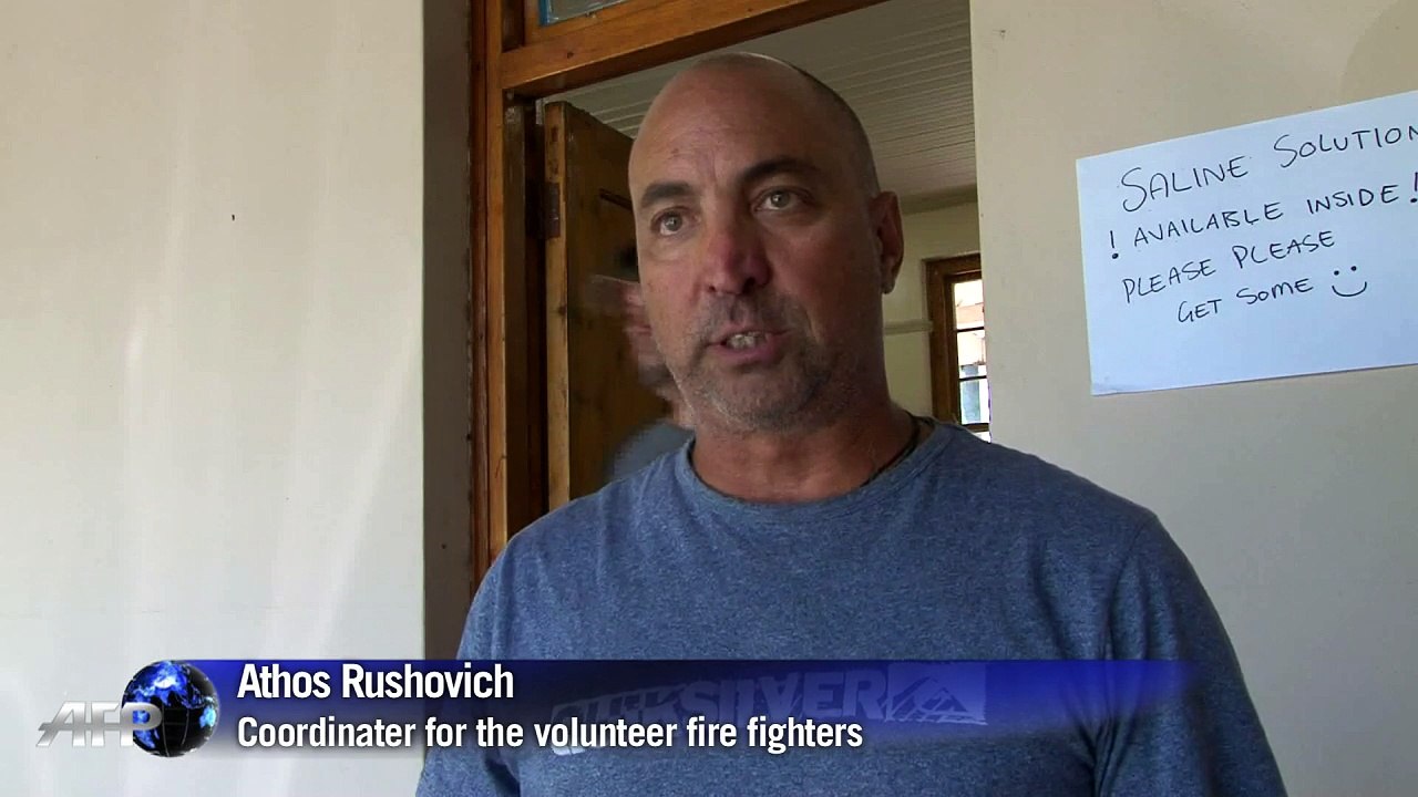 Raging wildfires destroy homes in Cape Town