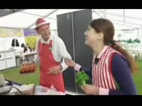 Imran Khan's New Wife Reham Khan Cooking Pork -@- Reham Khan