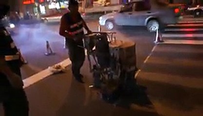 How Roads Are Painted In China