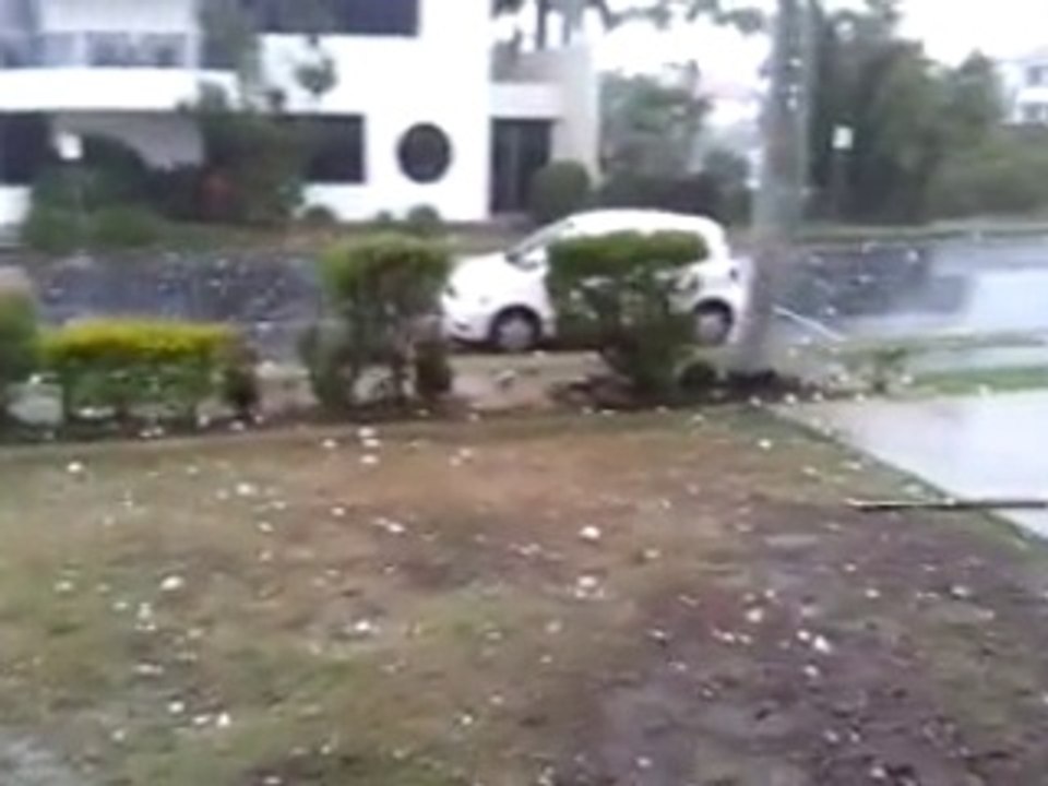 Insane Hail Storm Hits Australia's Sunshine Coast