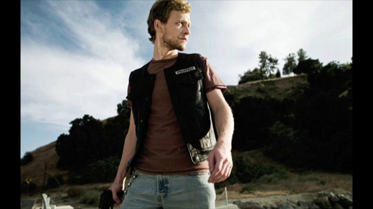 TRIBUTE TO JOHNNY LEWIS
