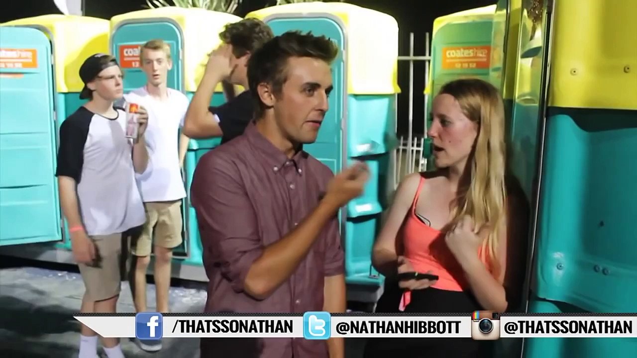 TOP 5 Kissing Pranks 2014 - Grabbing BOOBS & SEX - Kissing Strangers - Kiss Prank - Funny Videos