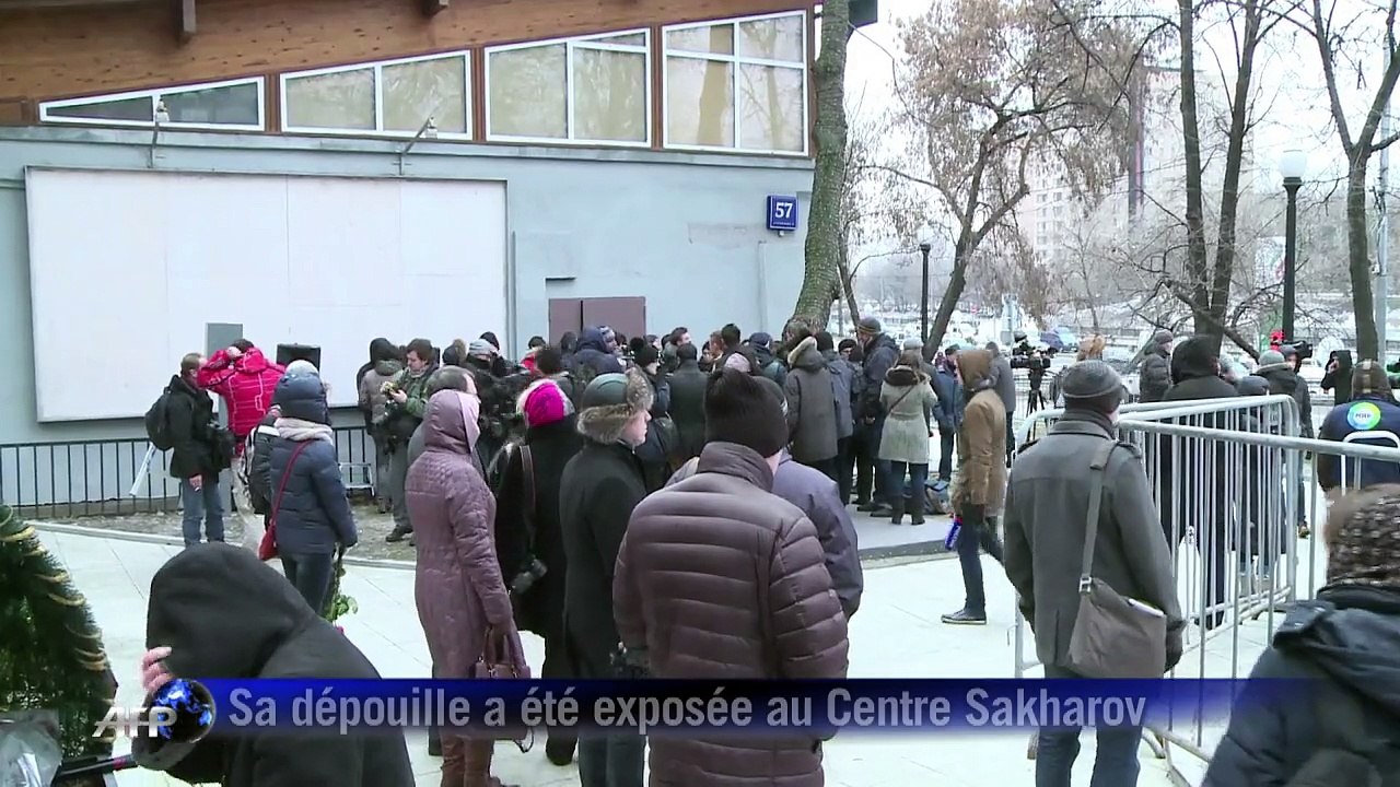 Russie: les Moscovites rendent hommage à l'opposant Nemtsov