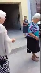 Il n'y a pas d'âge pour faire de la corde à sauter