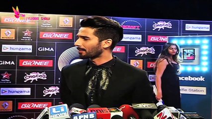 Shah Rukh Khan vs Shahid Kapoor in Bollywood's teen quest