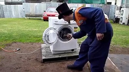 OHAA..Çamaşır Makinasının Anasını Ağlattı..