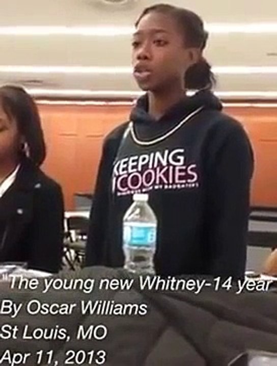 Cette petite de 14 ans a une voix magnifique.