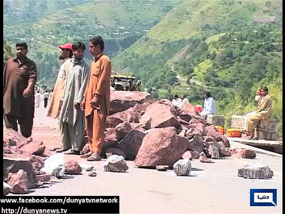 Dunya News - Roof collapse kills eight people in Wah Cantt