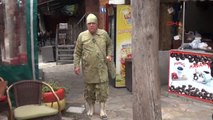 Çanakkale'deki Asker' Kıyafetiyle Aday Adaylığını Açıkladı