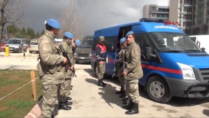 Babasının Emanet Altınlarını Çalmak İçin Komşusunu Öldürdü