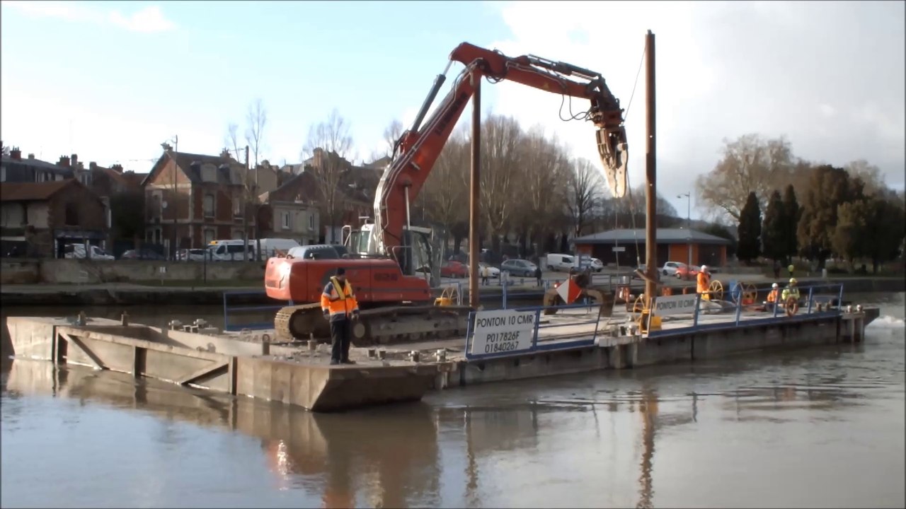 Démontage de la passerelle des Anglais  de Soissons SUITE