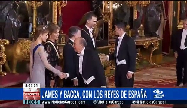 James Rodriguez y Carlos Bacca saludaron a los Reyes de España Felipe y Letizia