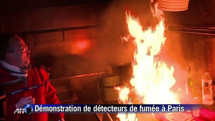 Incendies: démonstration de détecteurs de fumée à Paris