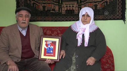 PKK'ya Silah Bırakma Çağrısı - Şehit Babası Aktaş