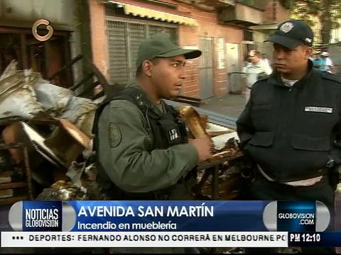 Bomberos controlaron incendio de local en San Martín
