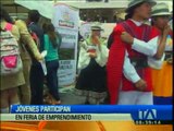Jóvenes participan en feria de emprendimiento del Carchi
