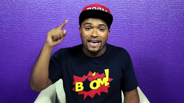 Il fait semblant d'avoir la diarrhée dans un ascenseur et la réaction des gens présent est hilarante!