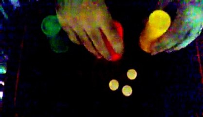 Truco de magia: Cubiletes Y Dados.