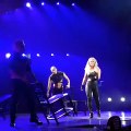 Britney Spears pierde parte de su cabello durante presentación en vivo