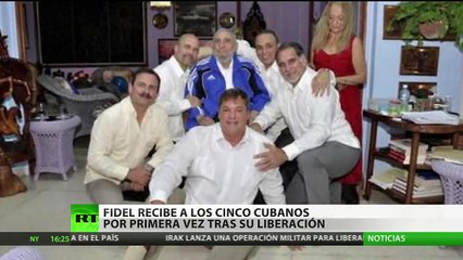 Fidel Castro hizo una aparición al reunirse con "los cinco"