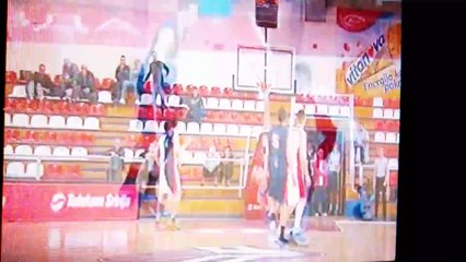 Novak sa jedne noge za pobedu protiv FMP-a