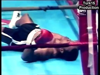 Mike Tyson - Right hook body & Right uppercut head Combination
