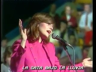 Rocio Durcal - Gata Bajo La LLuvia