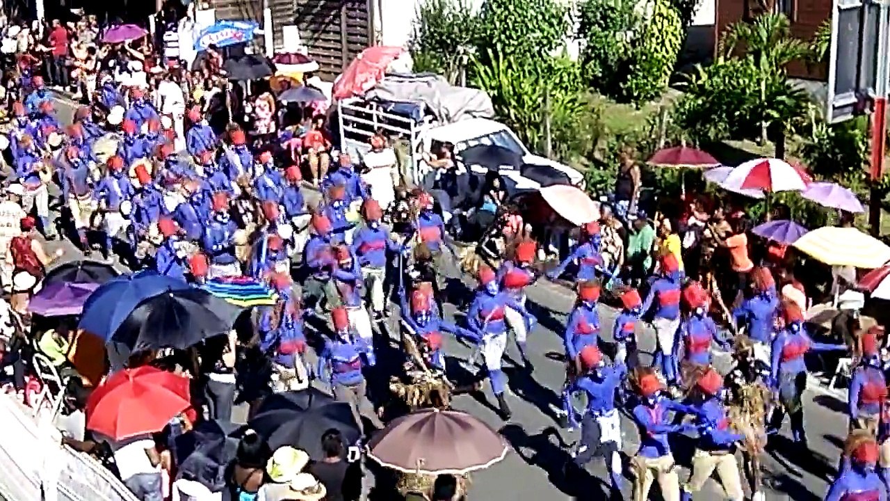 voukoum défilé mardi gras guadeloupe.