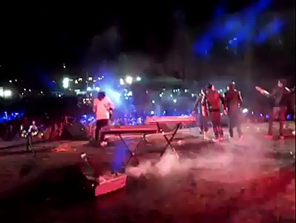 Asim Azhar Live Performance