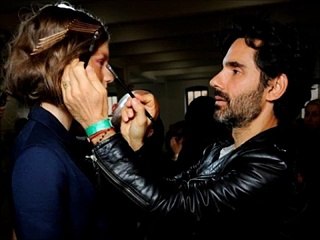 Make up artist prank call