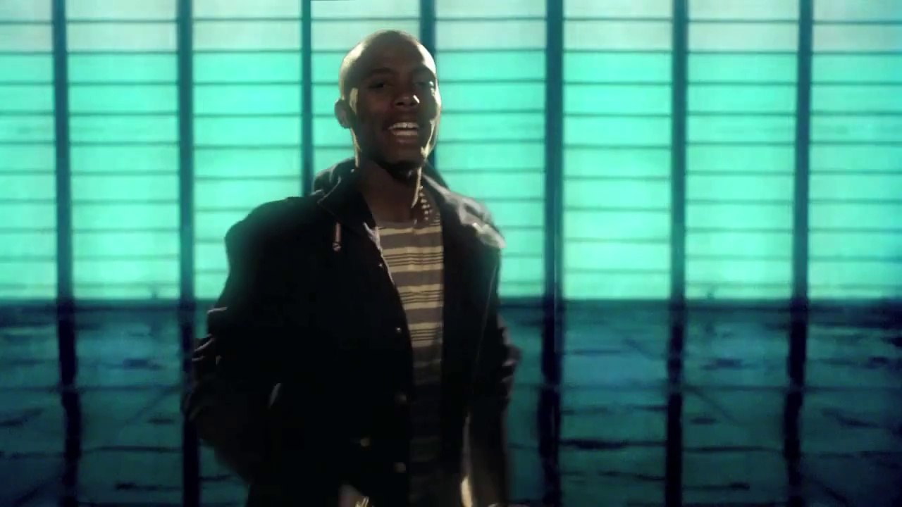 B.o.B - Airplanes ft. Hayley Williams of Paramore (Official Music Video)