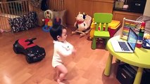 Baby dancing to Gangnam Style _ HD