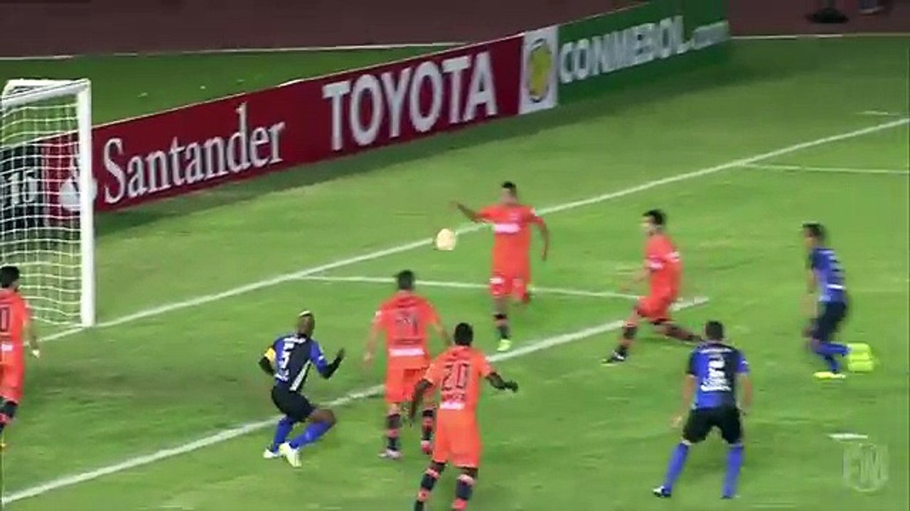 Mineros de Guayana 0-1 Universitario Sucre - Copa Libertadores 2015 - Group Stage‬ - YouTube