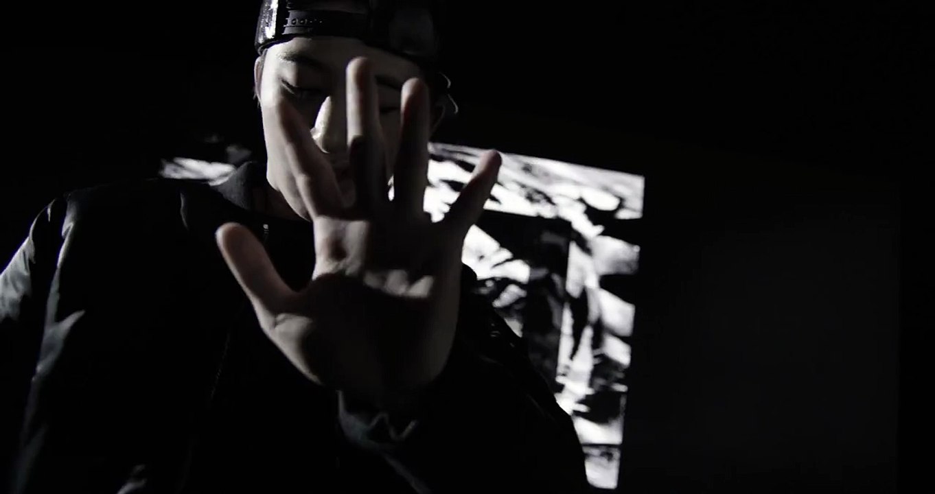 NONAGON - 2015 FW