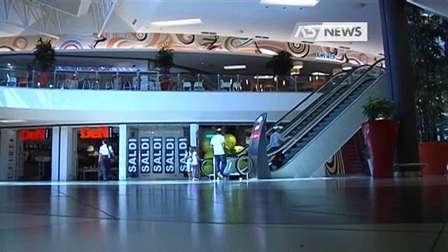 RUBAVANO NEI CENTRI COMMERCIALI DEL NORDEST, PRESI DUE PREDONI