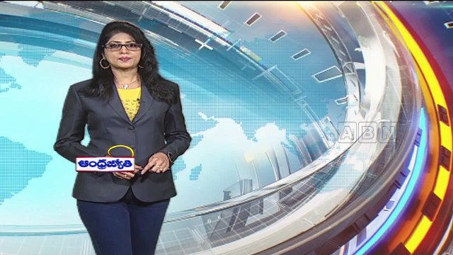 South African firefighters battle blaze on Cape Town mountains (04 - 03 - 2015)