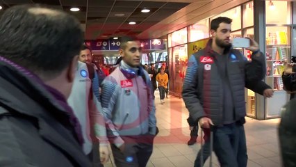 Napoli - Arrivo in piazza Garibaldi dei giocatori del Napoli (03.03.15)