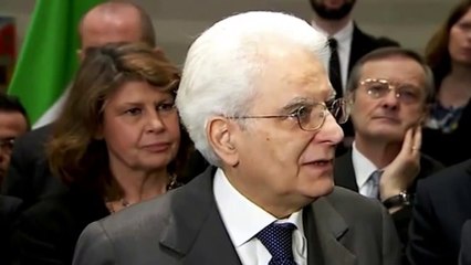 Bruxelles - Mattarella saluta gli eurodeputati italianistandard (03.03.15)
