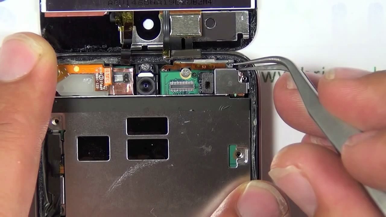Tuto changement de la vitre d'un Ipod touch 4 démontage + remontage HD