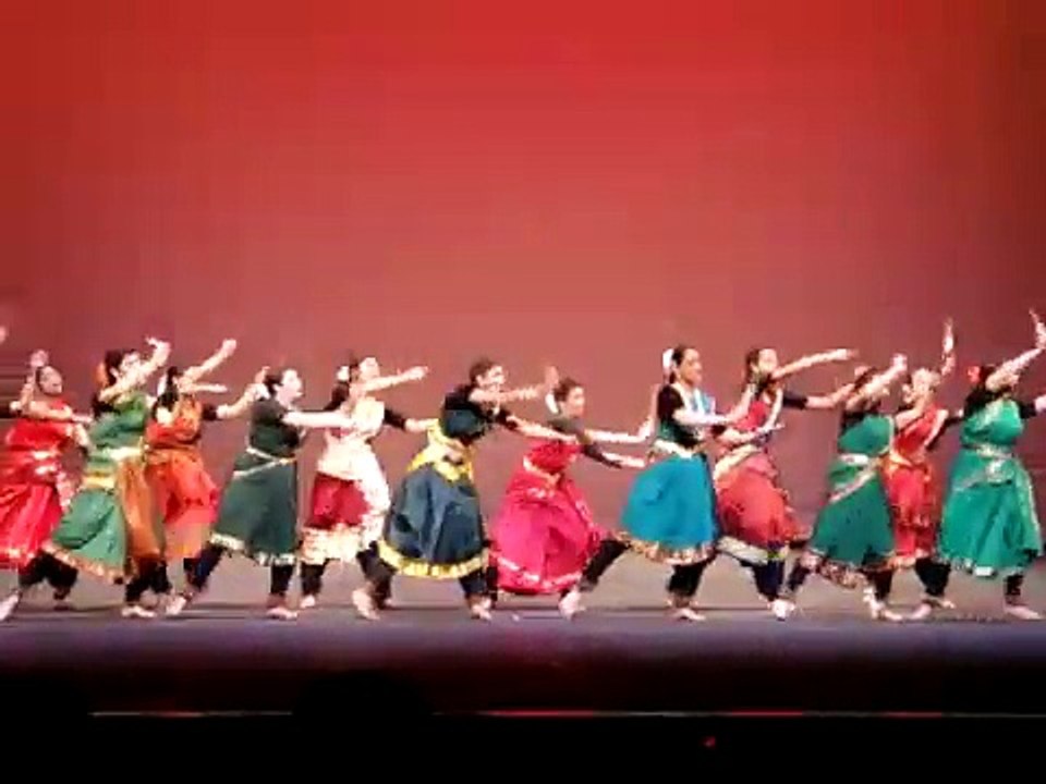 Best indian folk dance by girls on college function