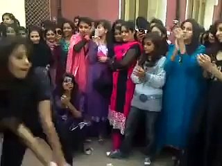 College girl dancing in lahore on their farewell