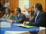 Senescyt entregó 474 becas a jóvenes ecuatorianos